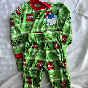 Minecraft Boys Exclusive 2-Piece Christmas Pajama Set